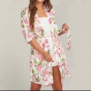 Show me your Mumu Brie robe floral